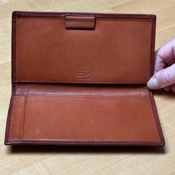 Dooney & Bourke Checkbook Wallet EUC - Picture 6 of 8